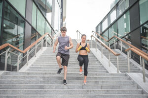 Read more about the article Stärker, schlanker und gesünder werden mit diesen 5 Fitness-Hacks